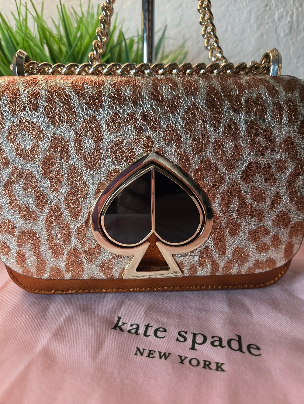 Kate Spade Nicola Metallic Leopard Twistlock Small Convertible Chain Bag - Picture 9 of 15